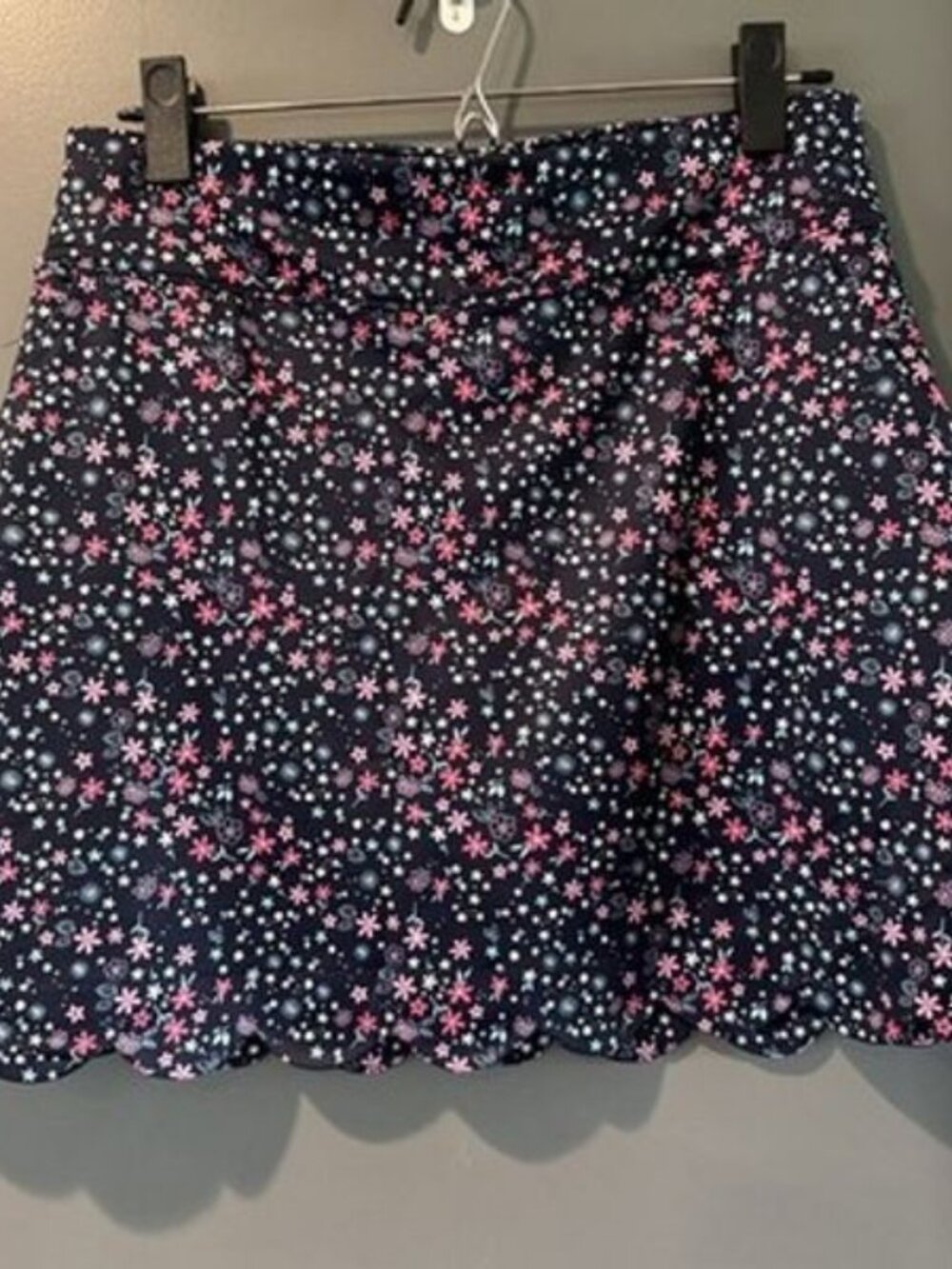 Coral Bay Golf Woman’s Size Petite Small Floral Golf Tennis Skort Scalloped Hem